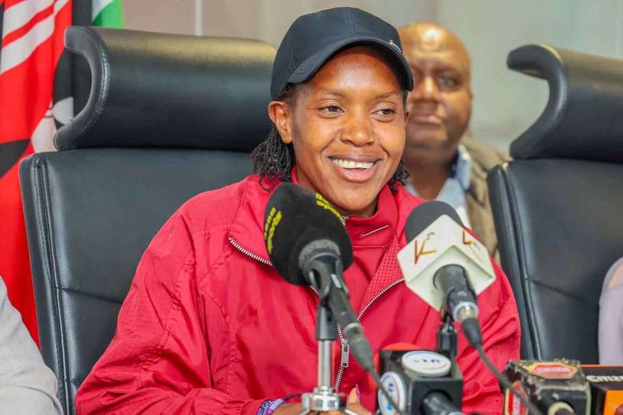 Faith Kipyegon speaks during the meeting with Sports CS Salim Mvurya