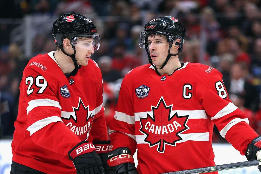 MacKinnon a Crosby budou patřit mezi ozdoby turnaje. MacKinnon a Crosby budou patřit mezi ozdoby turnaje.
