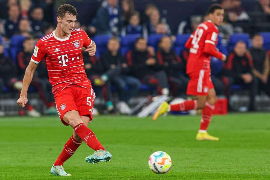 Pavard nu exclude plecarea de la Bayern Munchen