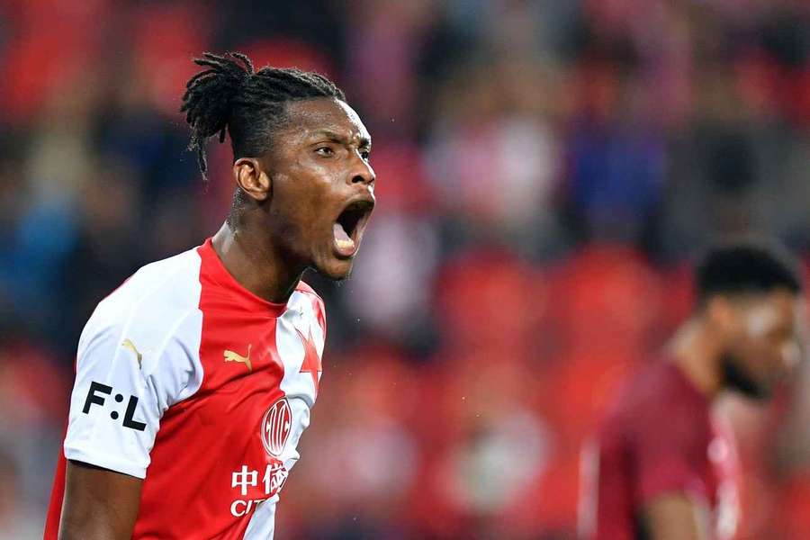 Deli v minulosti patřil mezi důležité postavy Slavie.