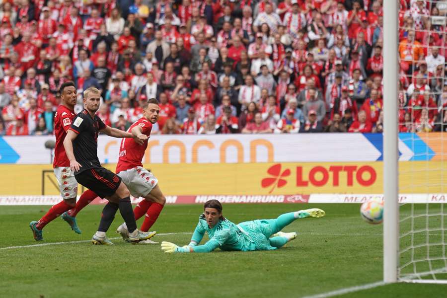 Mohuč během čtvrthodiny ve druhém poločase otočila proti Bayernu z 0:1 na 3:1.