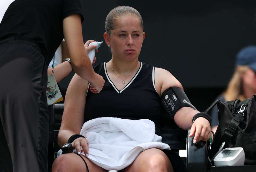 Ostapenko konnte die Partie nach der Regenpause nicht fortsetzen