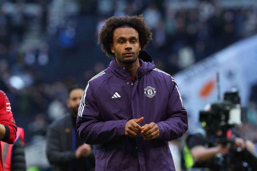 Roma Pushing to Sign Man United Outcast Joshua Zirkzee Roma Pushing to Sign Man United Outcast Joshua Zirkzee