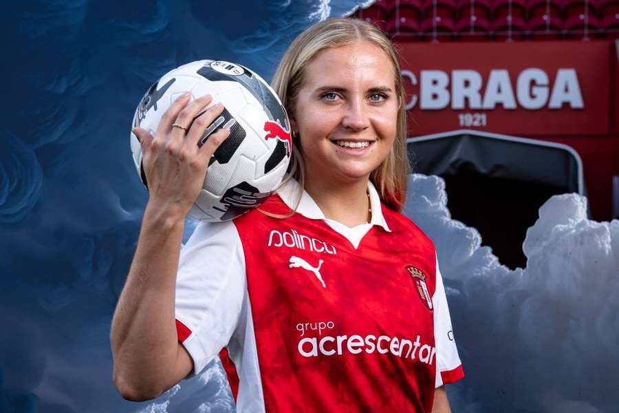 Ria Öling com as cores do SC Braga