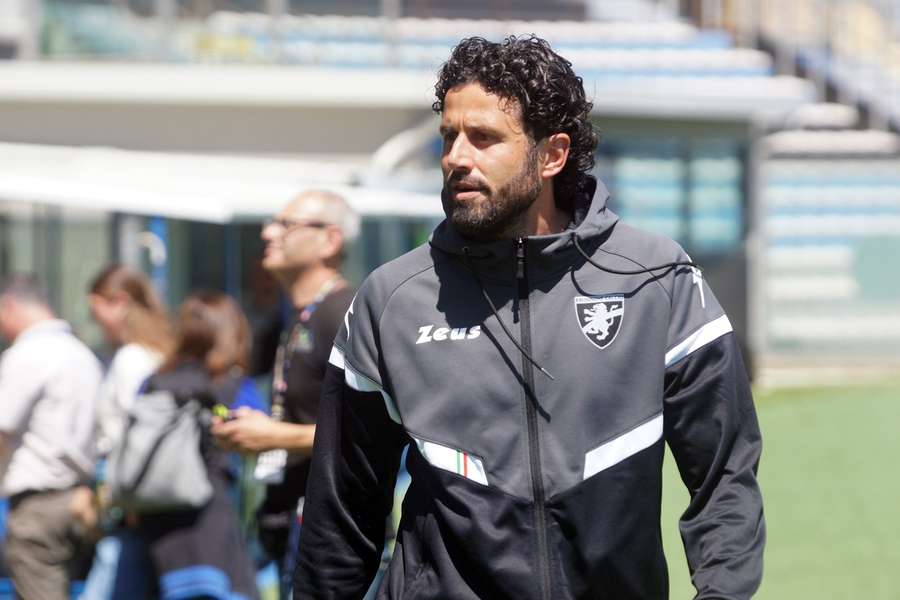 Fabio Grosso treinou o Frosinone, da Serie B italiana, em 2021