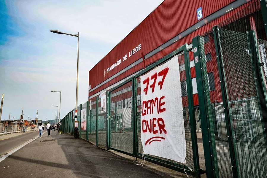 Les supporters ont dénoncé leur propriétaire.