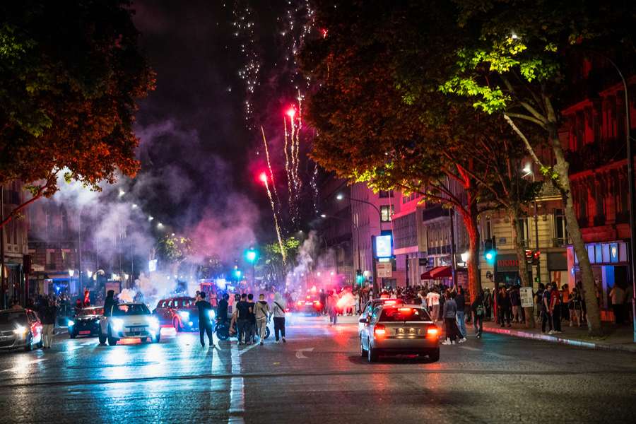 Suporterii PSG s-au adunat la Paris după triumful din Liga Campionilor în luna mai