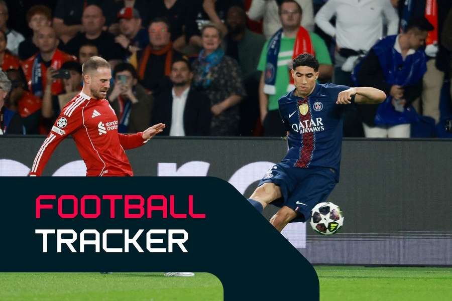 Alexis Mac Allister and Achraf Hakimi battle for the ball