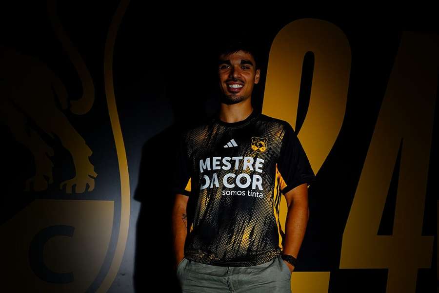 Oficial: Guilherme Soares assina por duas épocas com o Lusitânia de Lourosa Oficial: Guilherme Soares assina por duas épocas com o Lusitânia de Lourosa