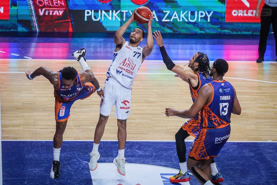 Koncert Anwilu na koniec 2. kolejki Orlen Basket Ligi, GTK Gliwice na łopatkach