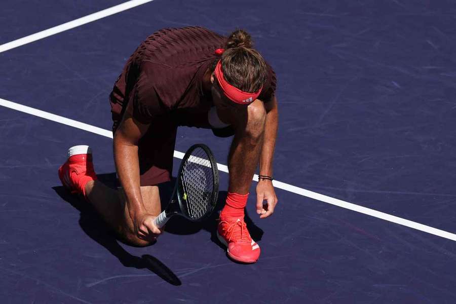 Alexander Zverev reacționează în timpul meciului său cu Tallon Griekspoor la Indian Wells