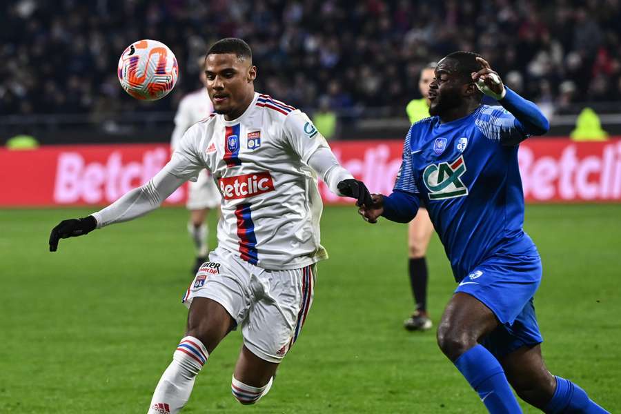 Lyon é o primeiro classificado para as semifinais