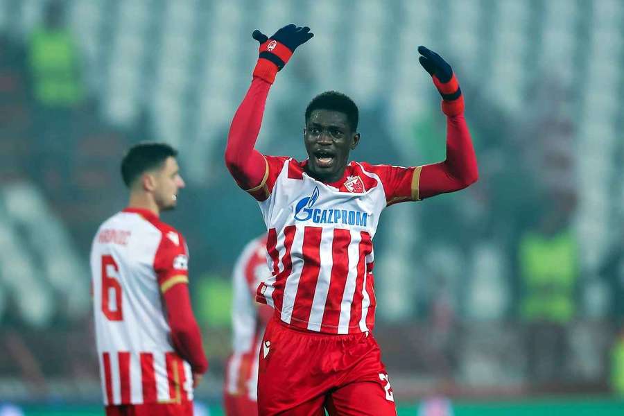 Nasser Djiga, defesa do Estrela Vermelha
