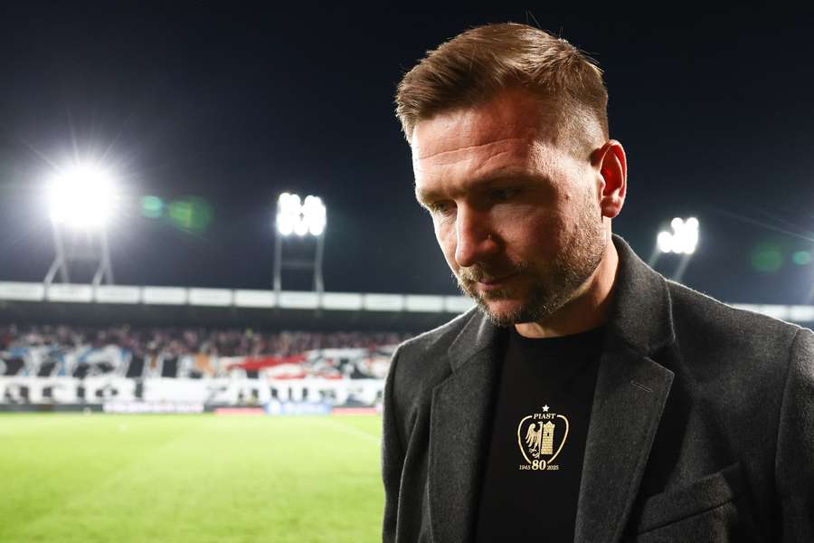Oficjanie: Daniel Myśliwiec pozostaje trenerem Piasta Gliwice, umowa na dwa lata Oficjanie: Daniel Myśliwiec pozostaje trenerem Piasta Gliwice, umowa na dwa lata