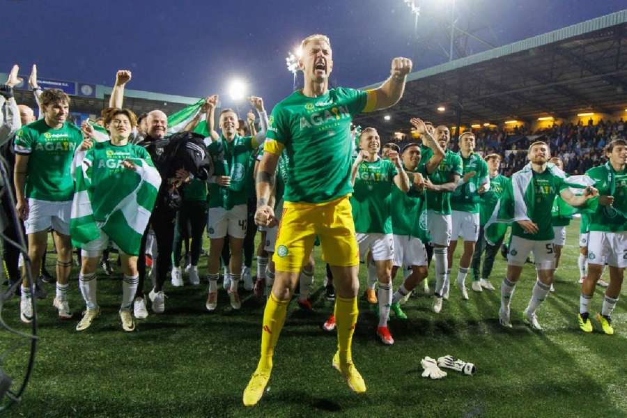 Joe Hart et le Celtic remportent le titre