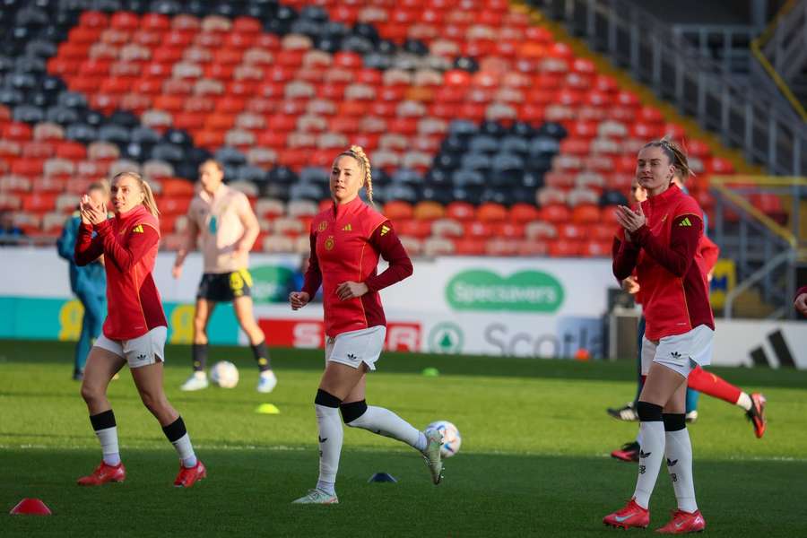Die deutschen Damen bereiten sich auf das Rückspiel gegen Schottland vor