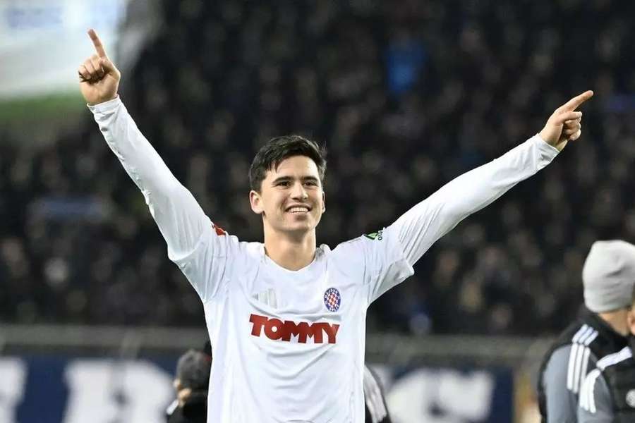 Dominik Prpic troca o Hadjuk Split pelo FC Porto