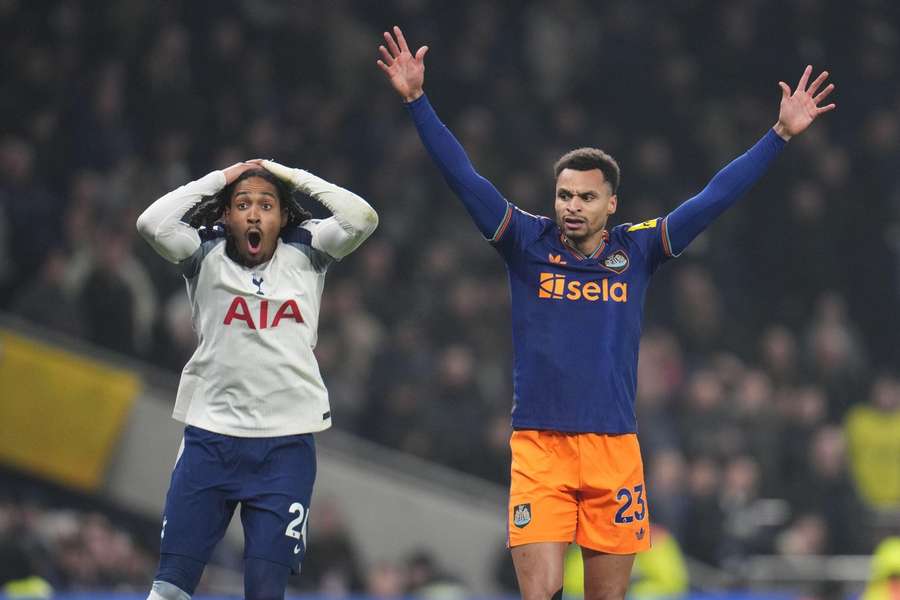 Newcastle's Jacob Murphy and Tottenham's Djed Spence during a match in the 2025/26 season Newcastle's Jacob Murphy and Tottenham's Djed Spence during a match in the 2025/26 season