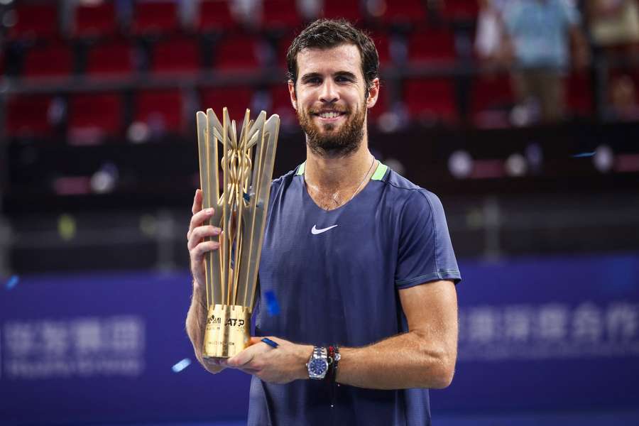 Karen Khachanov encerrou jejum de 5 anos ao vencer torneio na China