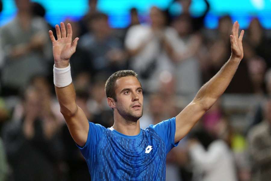 Laslo Djere wygrywa turniej ATP w Santiago. To jego trzecie trofeum w karierze
