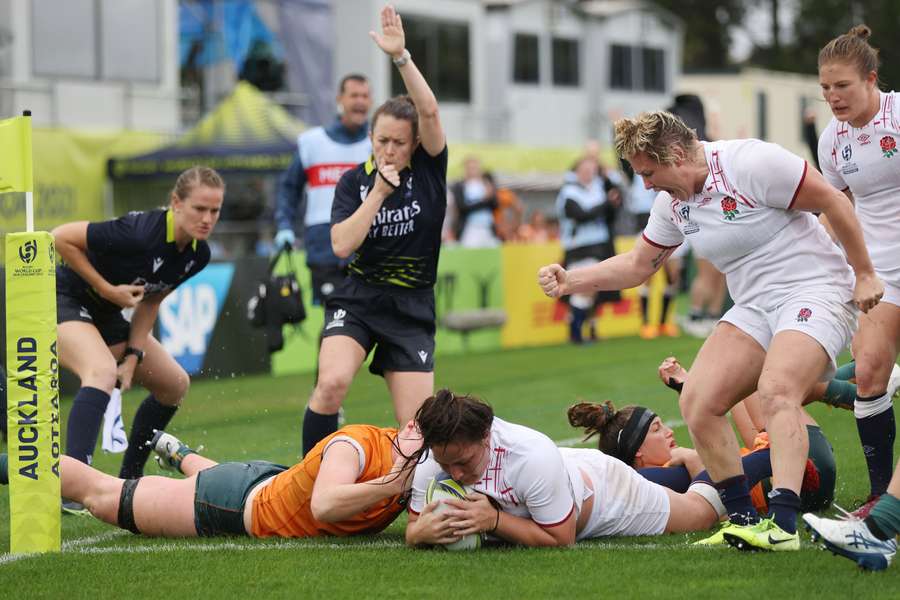 Rugby, Mondiali donne, l'Inghilterra si impone sull'Australia e vola in semifinale