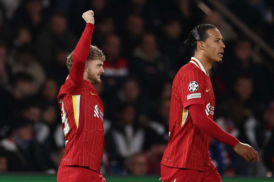 Harvey Elliott entrou para decidir nos minutos finais