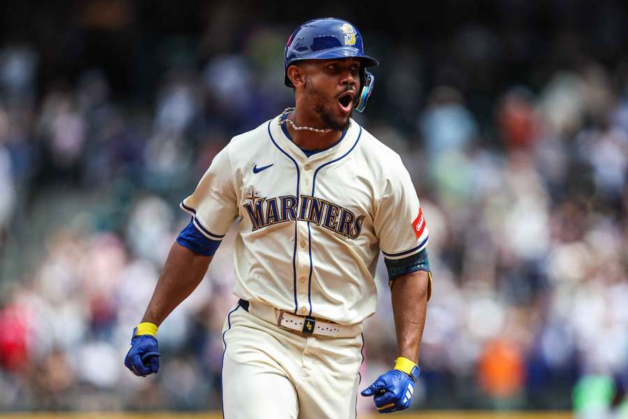 Seattle Mariners Julio Rodriguez celebrates 100th home run (2025)