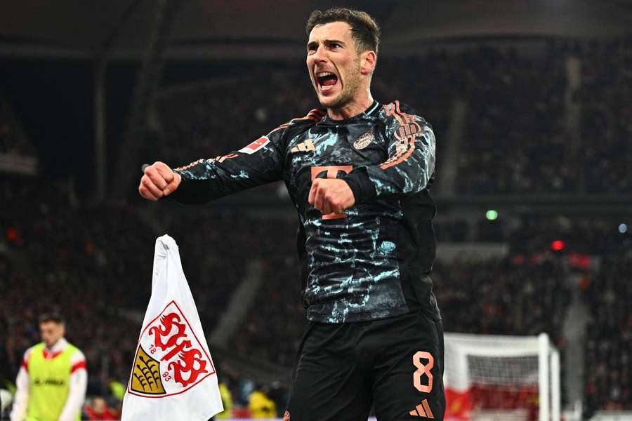 Goretzka celebrando el gol de la victoria en Stuttgart
