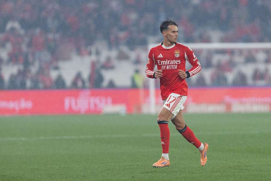 Amar Dedic, lateral-direito bósnio de 23 anos do Benfica
