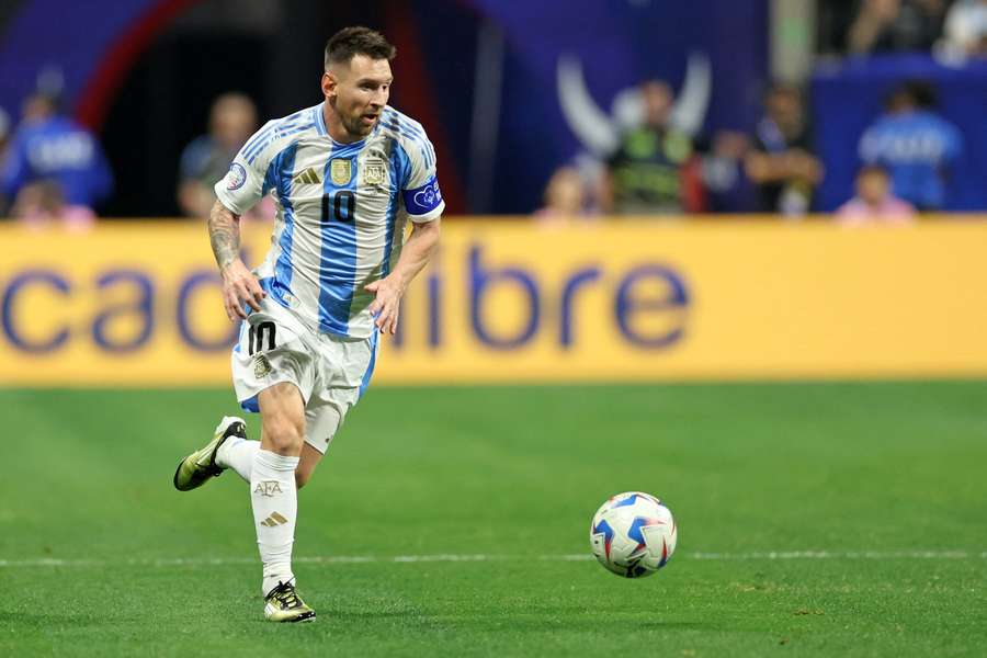 Messi celebra aniversário em plena Copa América