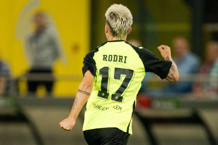 Rodri, jugador del Betis, celebrando un gol