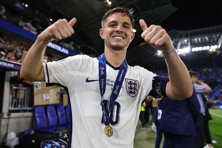Man City midfielder to visit Eintracht Frankfurt ahead of summer move Man City midfielder to visit Eintracht Frankfurt ahead of summer move