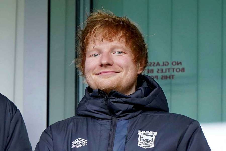 Sheeran si splnil sen a koupil minoritní podíl v Ipswich Town.