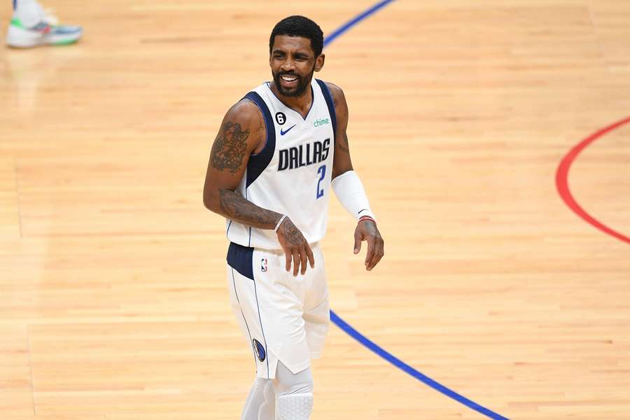 Kyrie scored 24 points on his Mavs debut