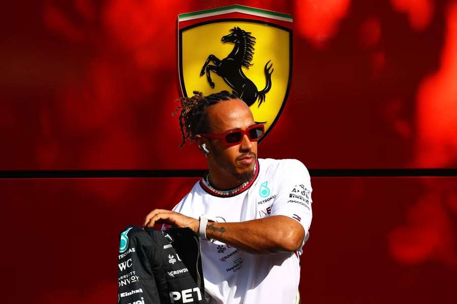 Especialistas dizem que Hamilton na Ferrari é “casamento perfeito”