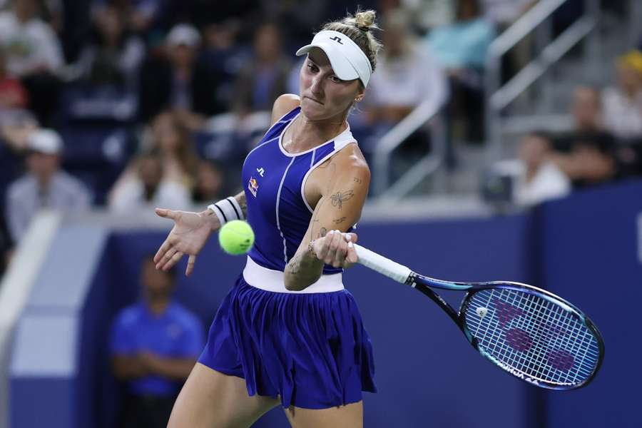 Marketa Vondrousova (foto) won in juli Wimbledon en ligt op koers om haar tweede grandslam op rij te winnen