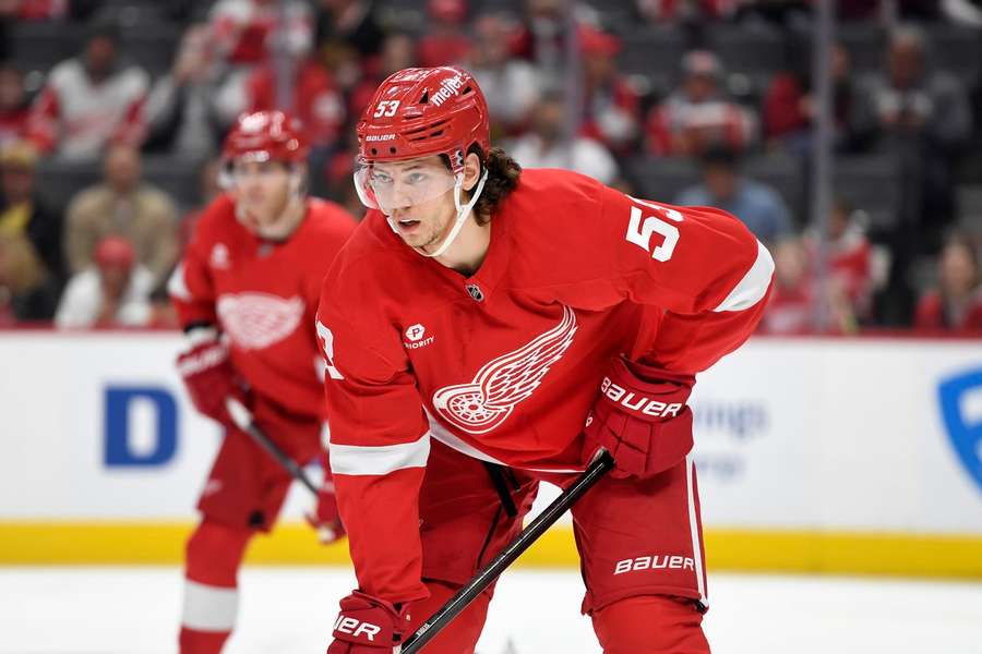 Starverteidiger Moritz Seider stößt von den Detroit Red Wings zum DEB-Team.