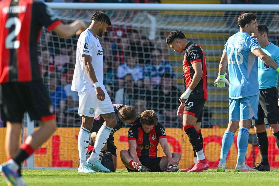 Bournemouth boss Iraola: Mings threw a very violent elbow
