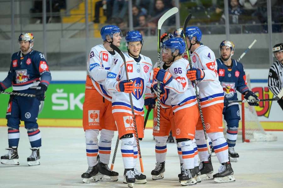 Z výhry sa v stredu tešili aj hokejisti fínskej Tappary.