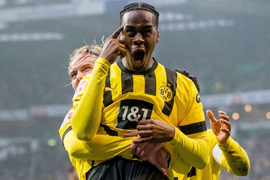 Dortmund vyhrál šest soutěžních utkání v řadě.