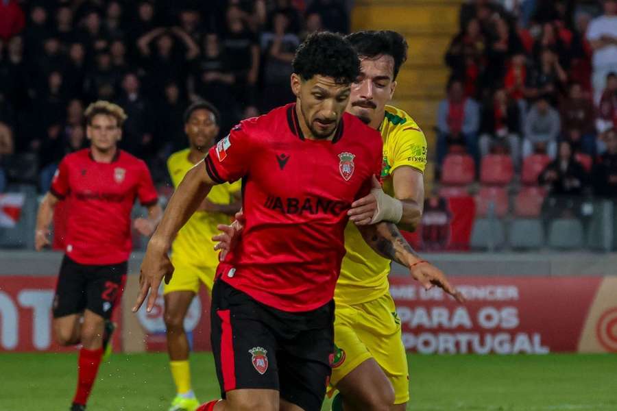 Zé Leite terminou segunda temporada no Penafiel Zé Leite terminou segunda temporada no Penafiel