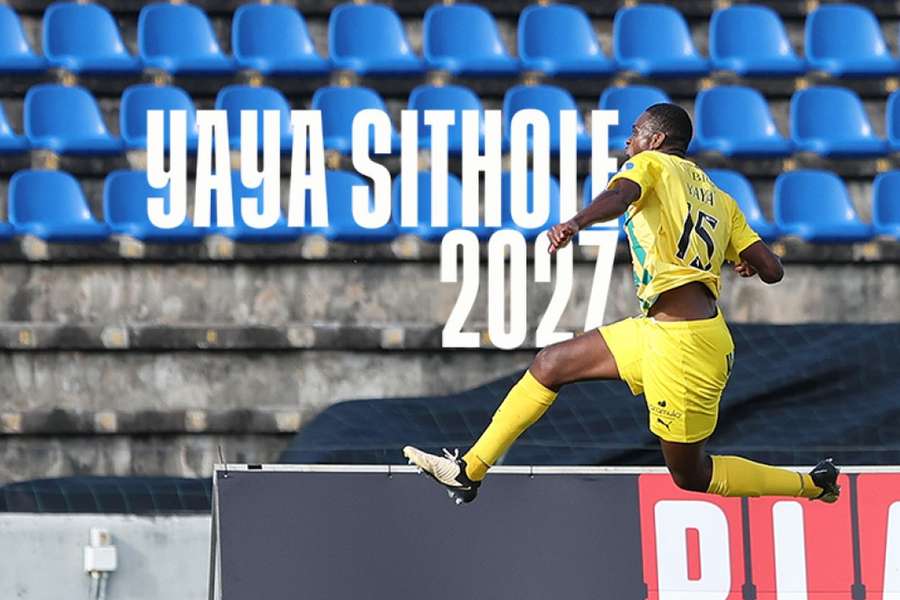 Yaya Sithole leva 39 jogos oficiais pelo Tondela