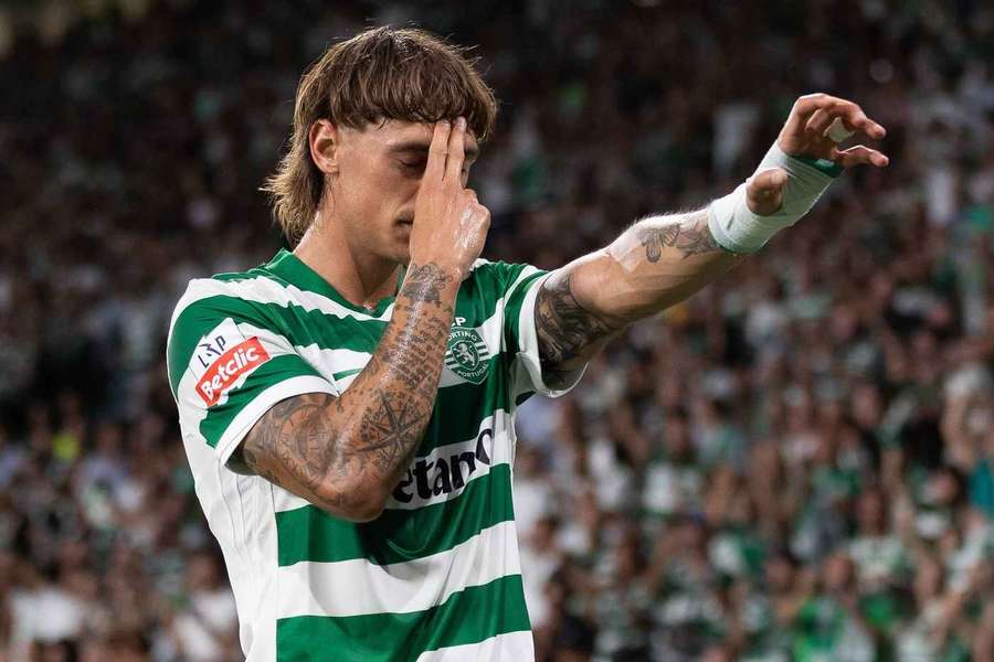 O festejo de Ricardo Mangas após o primeiro golo com o Arouca