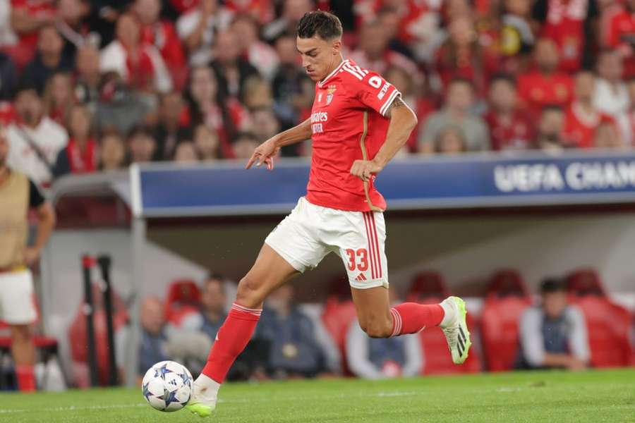 Petar Musa pelo Benfica