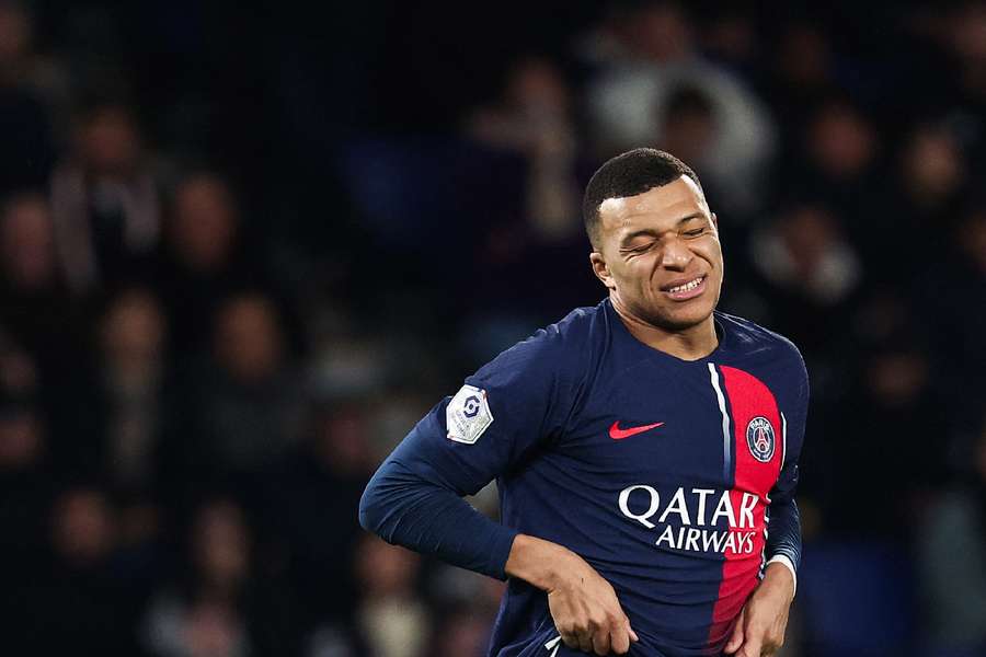 Real Madrid segue à espreita da situação de Mbappé