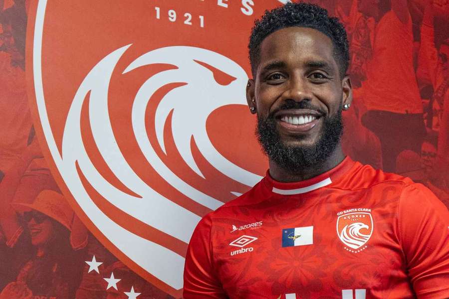 Guilherme Romão com a nova camisola