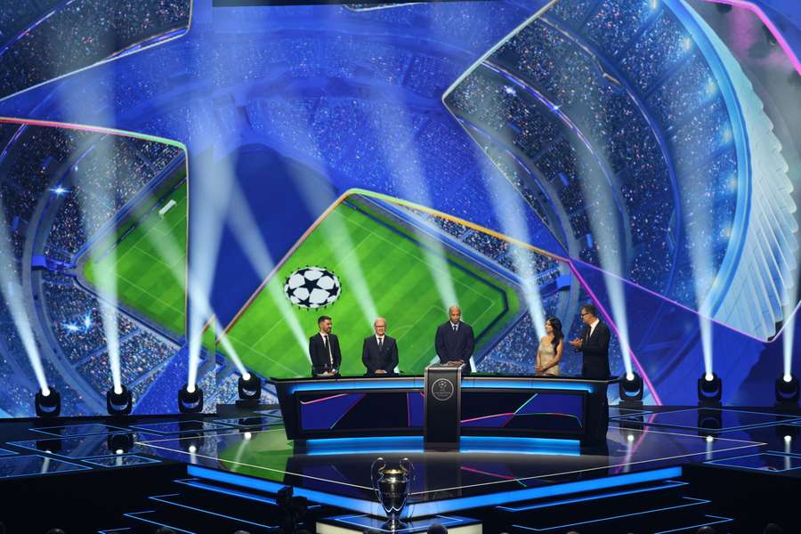 Sorteio foi realizado nesta quinta-feira (27) pela UEFA Sorteio foi realizado nesta quinta-feira (27) pela UEFA