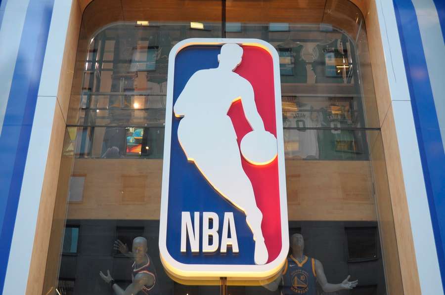 NBA by sa mohla rozšíriť o ďalšie tímy. NBA by sa mohla rozšíriť o ďalšie tímy.