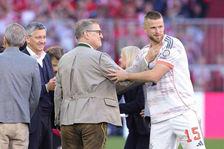 Eric Dier (r.) schlug eine Vertragsverlängerung beim FC Bayern aus
