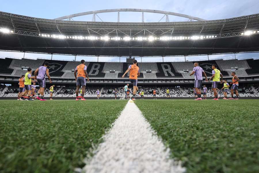 O tapetinho do Nilton Santos O tapetinho do Nilton Santos